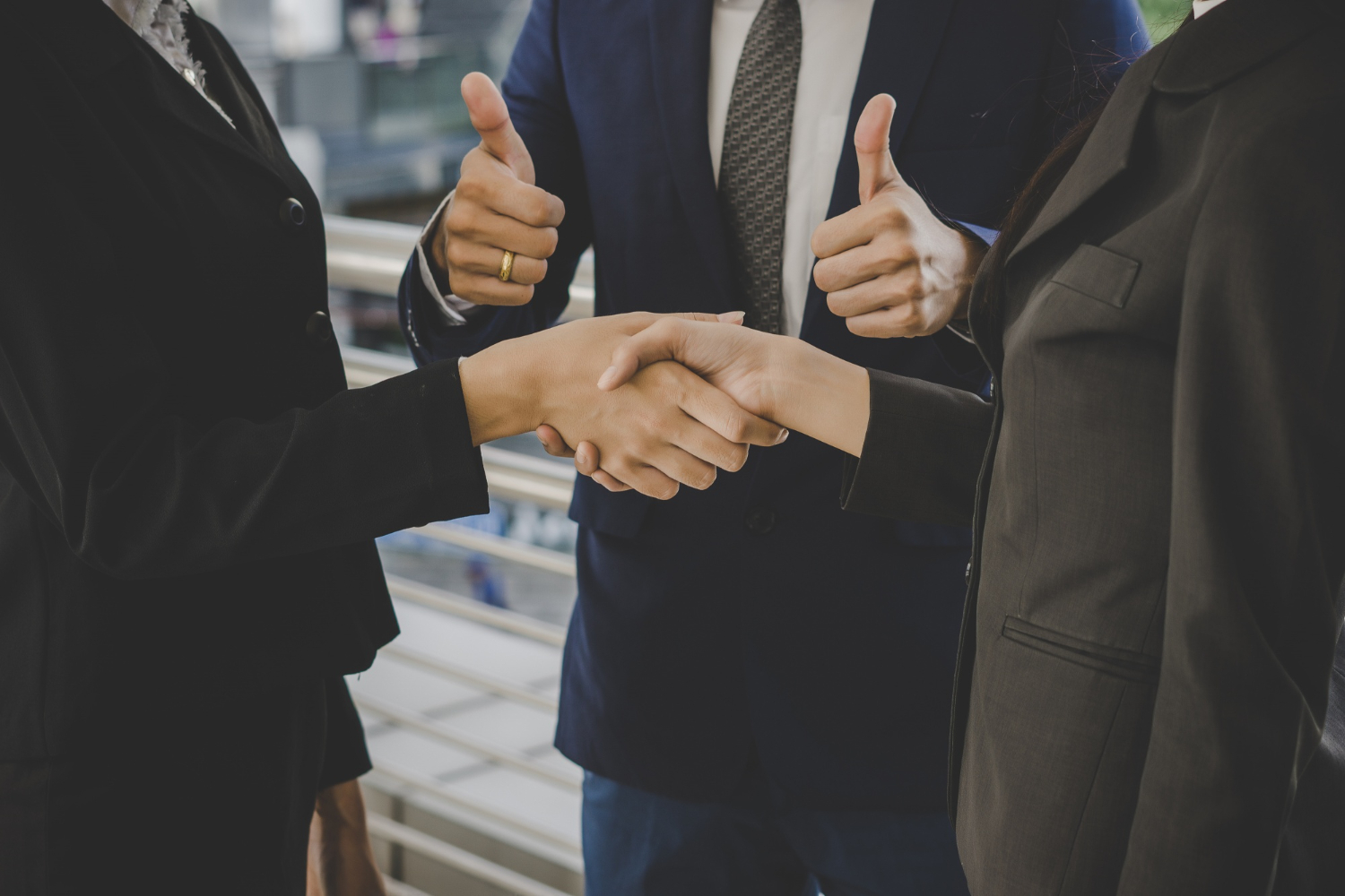 Streamline your packaging needs for CEO image